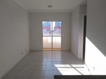 Alugar Apartamento / Padrão em Araçatuba. apenas R$ 600,00