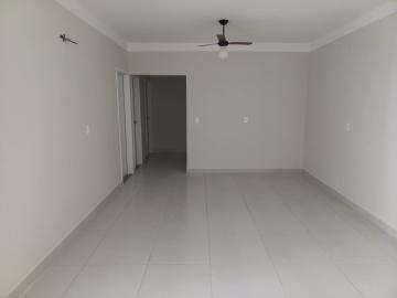 Alugar Apartamento / Padrão em Araçatuba. apenas R$ 1.900,00