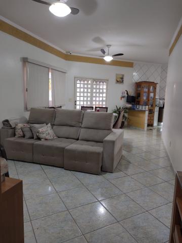 Alugar Casa / Residencial em Araçatuba. apenas R$ 600.000,00