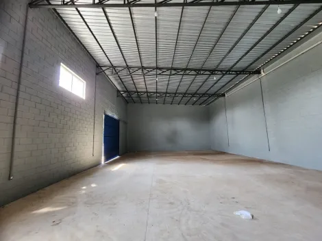 Alugar Comercial / Barracão em Araçatuba. apenas R$ 3.200,00