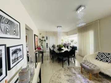 Alugar Apartamento / Padrão em Araçatuba. apenas R$ 1.730.000,00