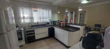 Alugar Casa / Residencial em Araçatuba. apenas R$ 380.000,00