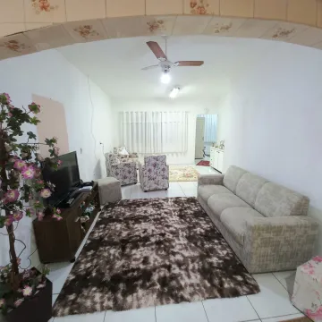 Alugar Casa / Residencial em Araçatuba. apenas R$ 380.000,00