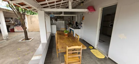 Alugar Casa / Residencial em Araçatuba. apenas R$ 250.000,00