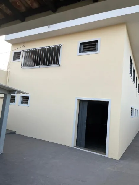 Alugar Comercial / Prédio em Araçatuba. apenas R$ 670.000,00