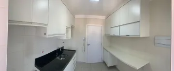 Alugar Apartamento / Padrão em Araçatuba. apenas R$ 410.000,00