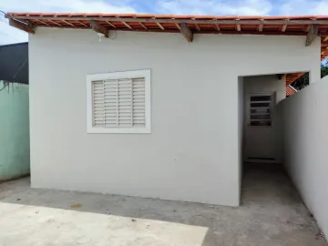 Alugar Casa / Residencial em Araçatuba. apenas R$ 1.200,00